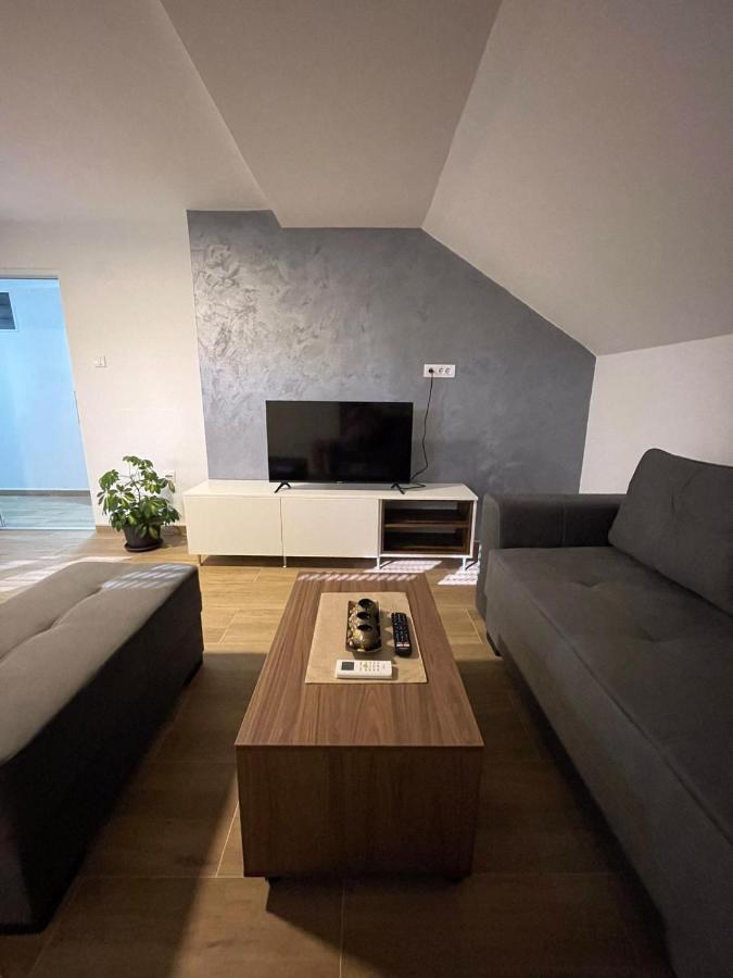 Apartman Ambijent أراندجيلوفاك المظهر الخارجي الصورة